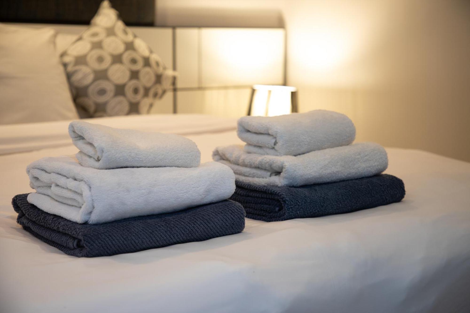 Apartment Luxury - Spacious - Exquisitely Furnished - 6min Walk To - 2025 Traveller Award Winner
