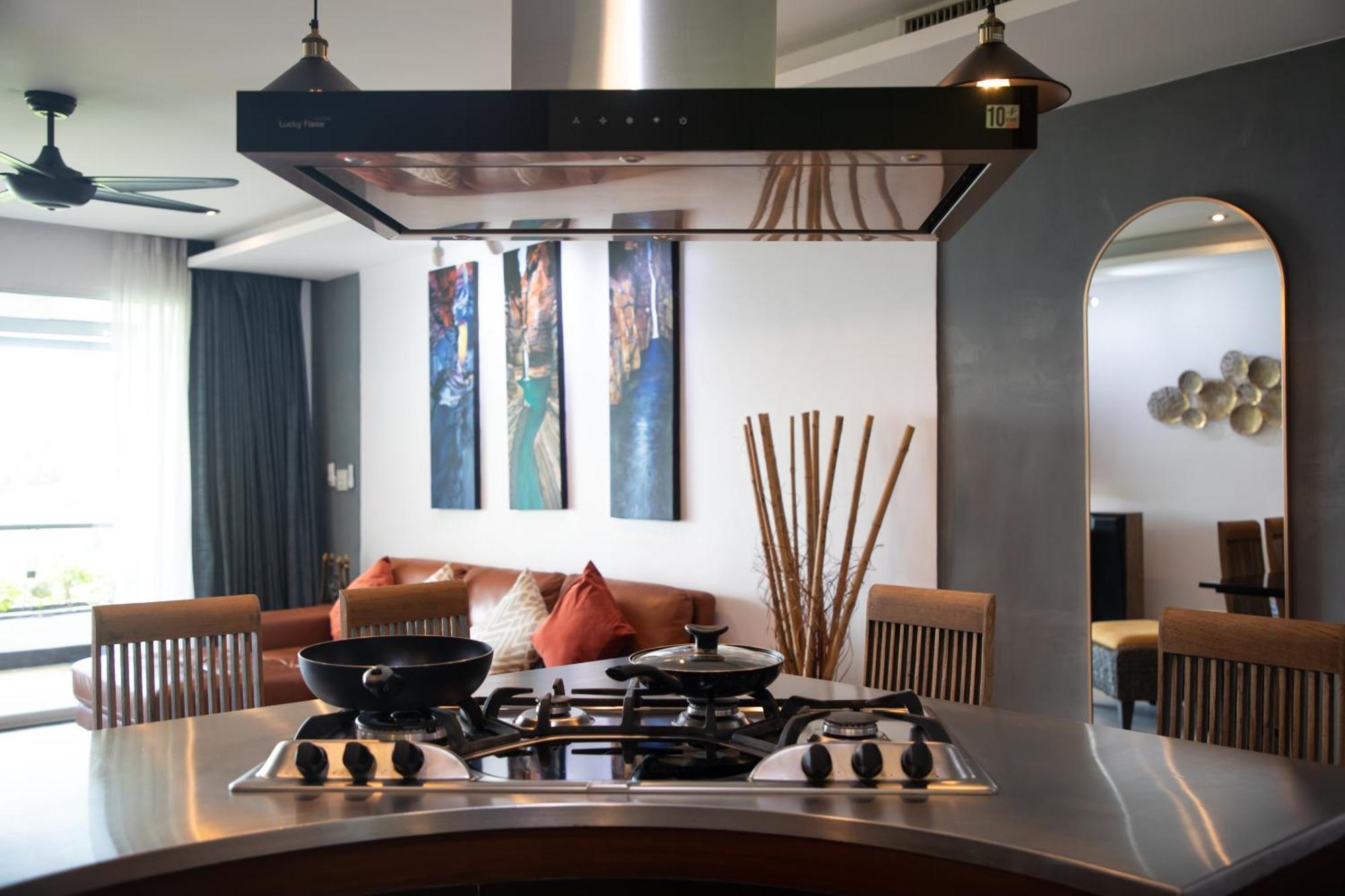 Luxury - Spacious - Exquisitely Furnished - 6min Walk To - 2025 Traveller Award Winner Apartment Kata Beach (Phuket)