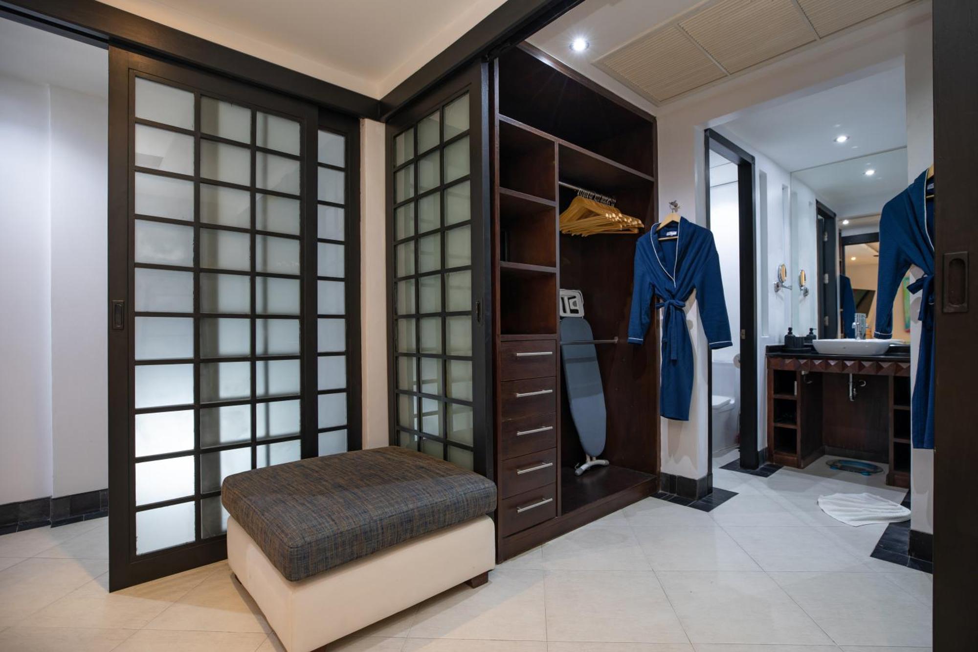 Luxury - Spacious - Exquisitely Furnished - 6min Walk To - 2025 Traveller Award Winner *