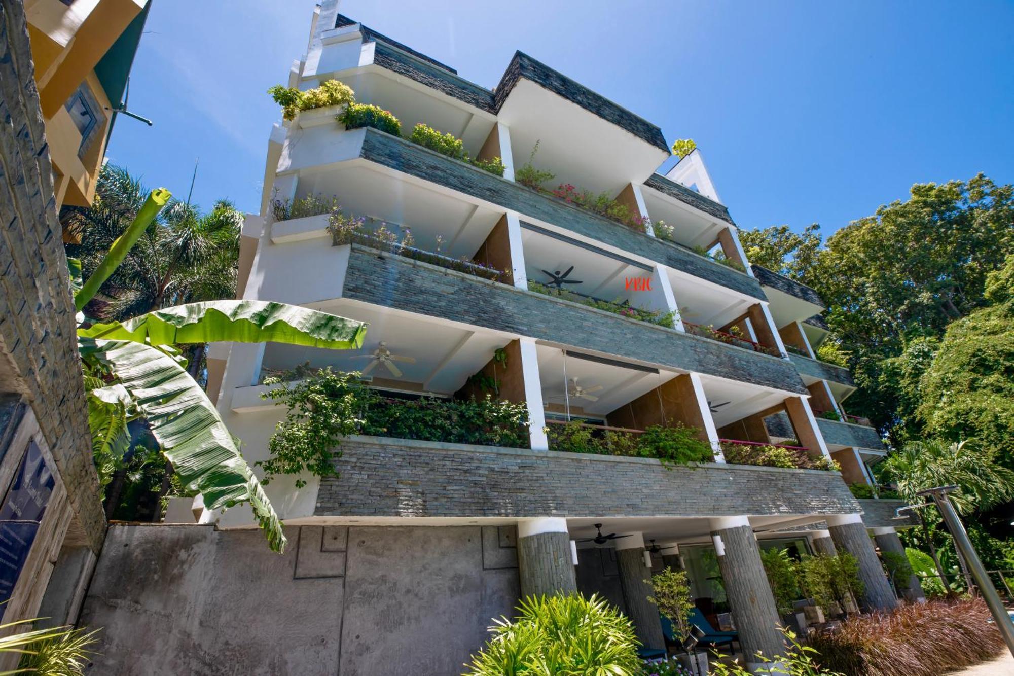 Luxury - Spacious - Exquisitely Furnished - 6min Walk To - 2025 Traveller Award Winner * Kata Beach (Phuket)