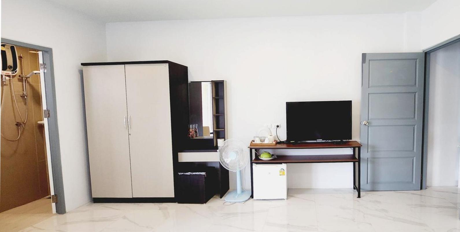 Pr For Rent *