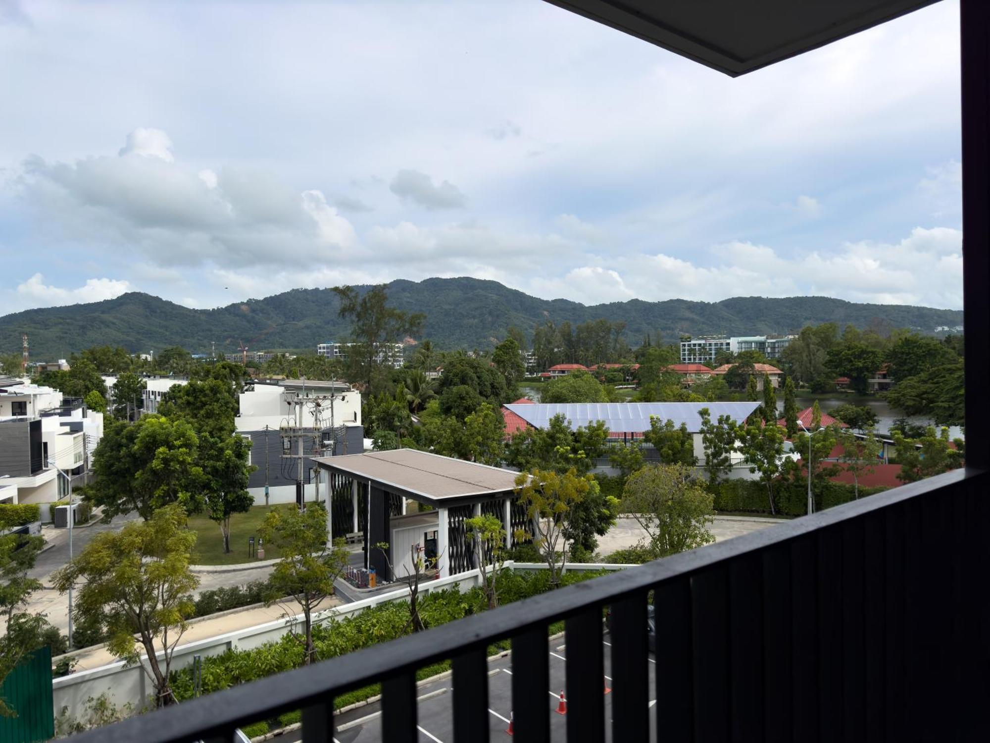 Skypark Laguna Bangtao Apartment