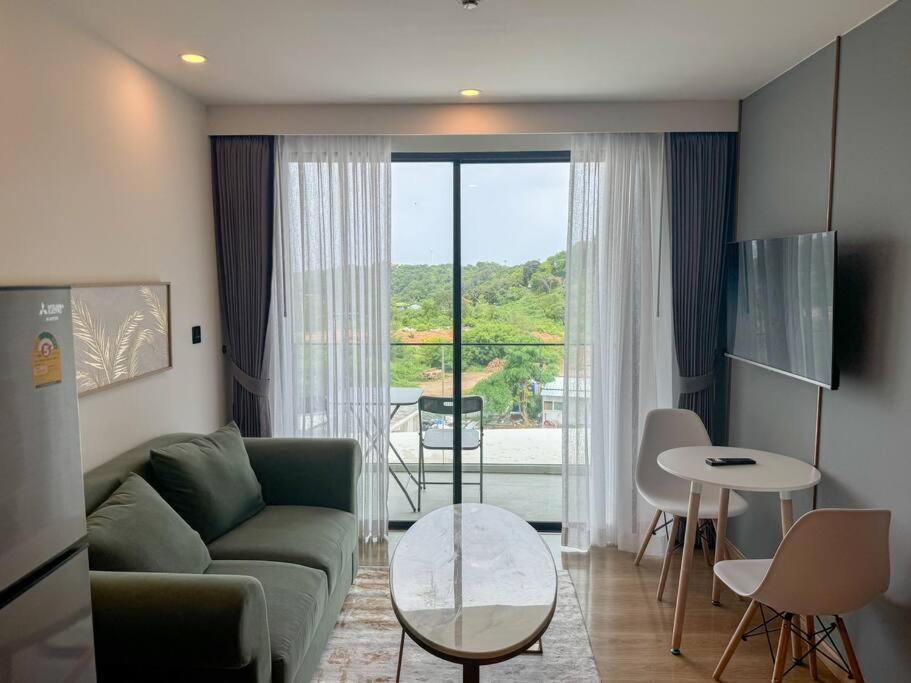 Apartment Stylish 2 Bedroom S6609 By Ibg *