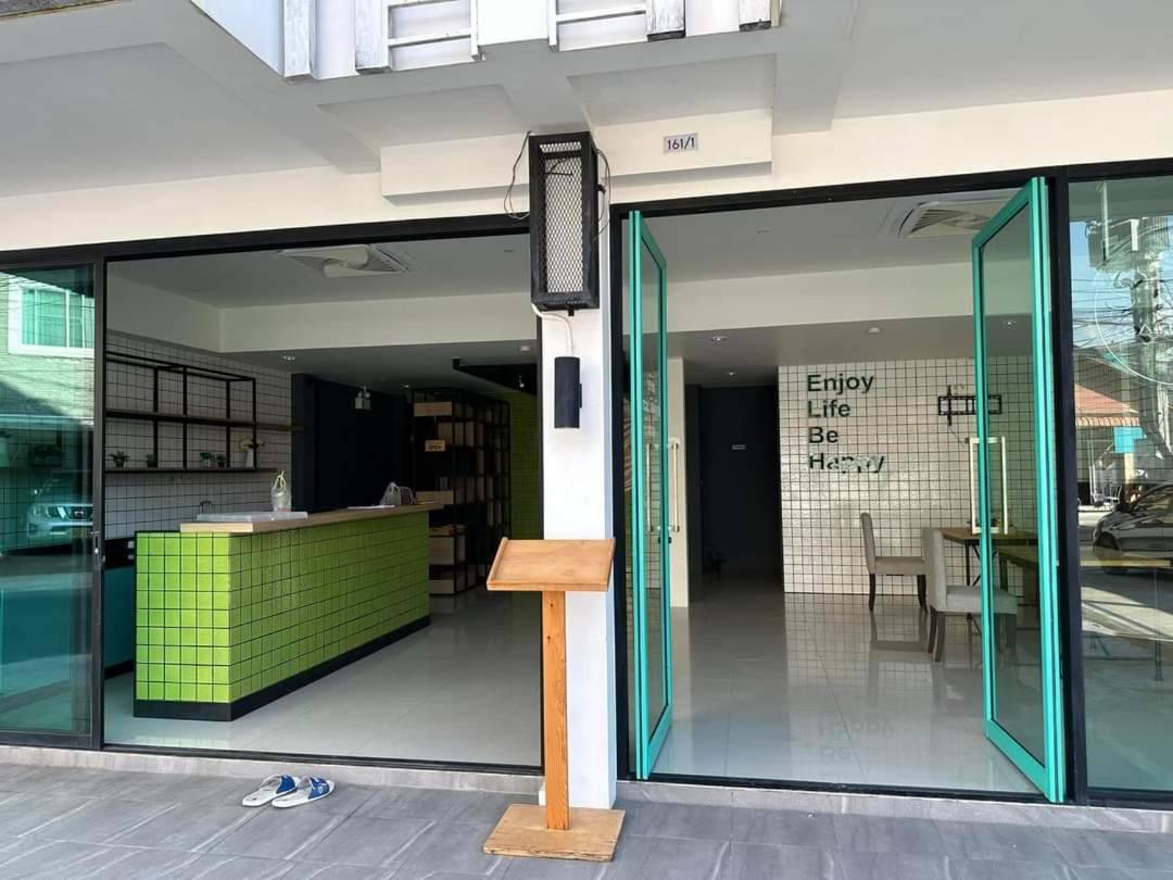 Capsule hotel Poshtel Phuket