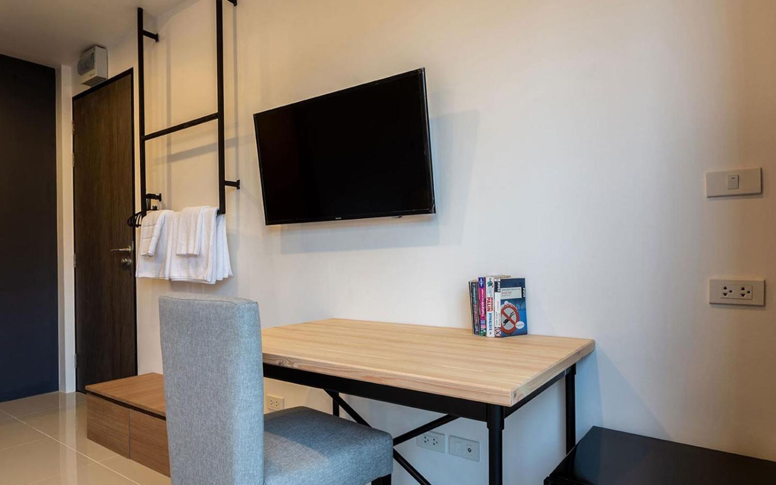 Capsule hotel Poshtel Phuket Kata Beach (Phuket)