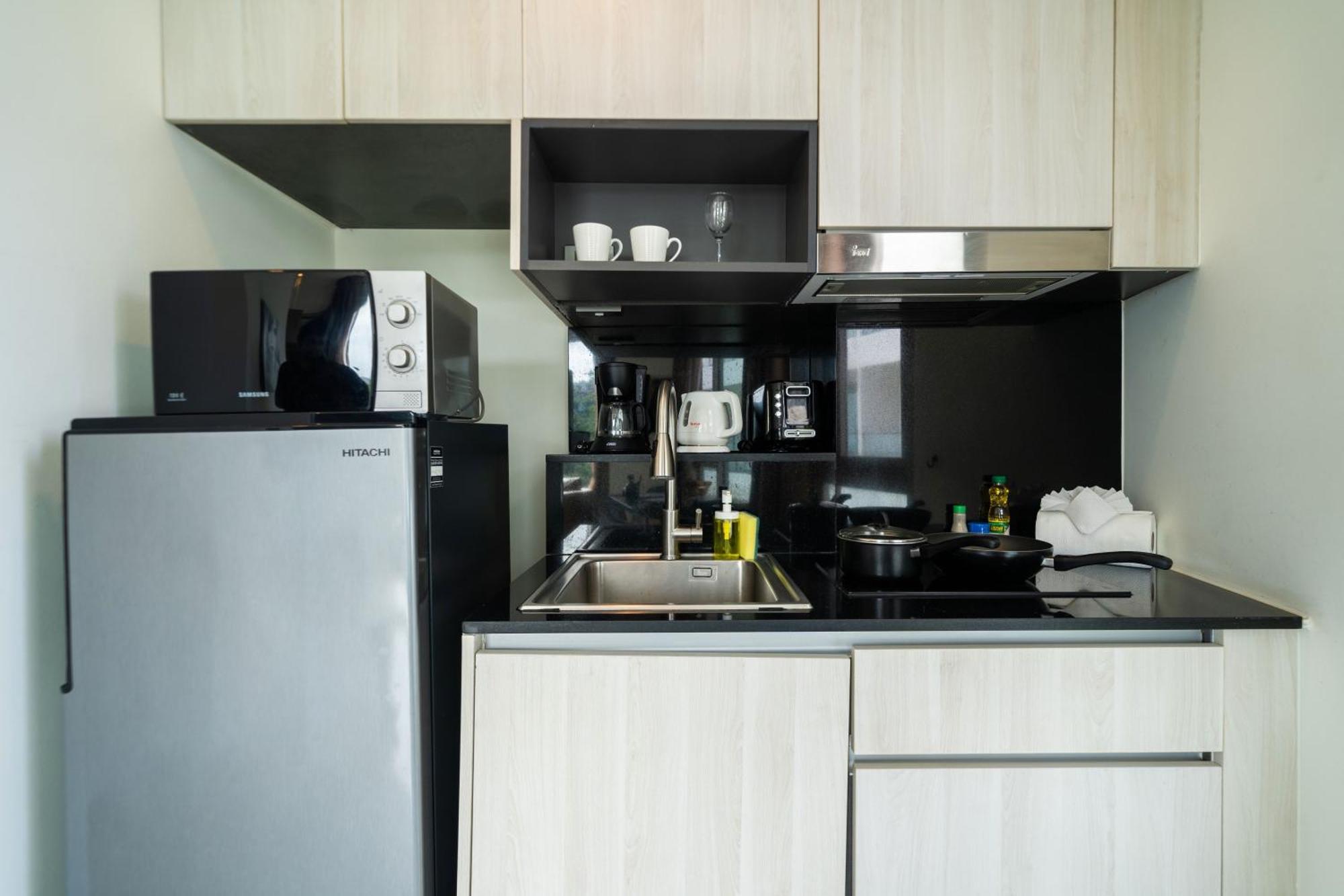 Seaview C76 In Oceana Just 450 M Walk From The * Pantai Kamala