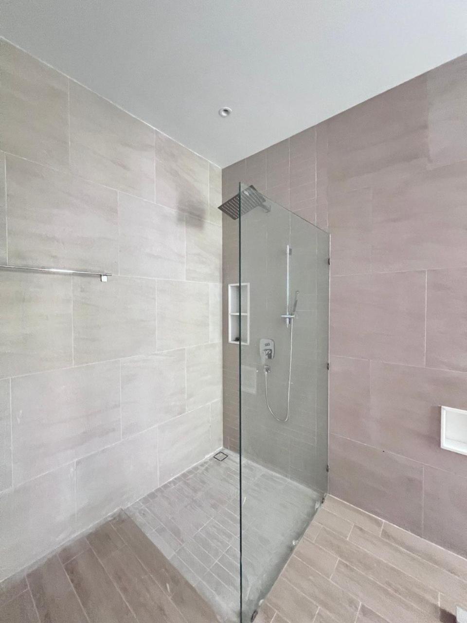 Villa 3 Bedroom 5 Minutes To Naithon