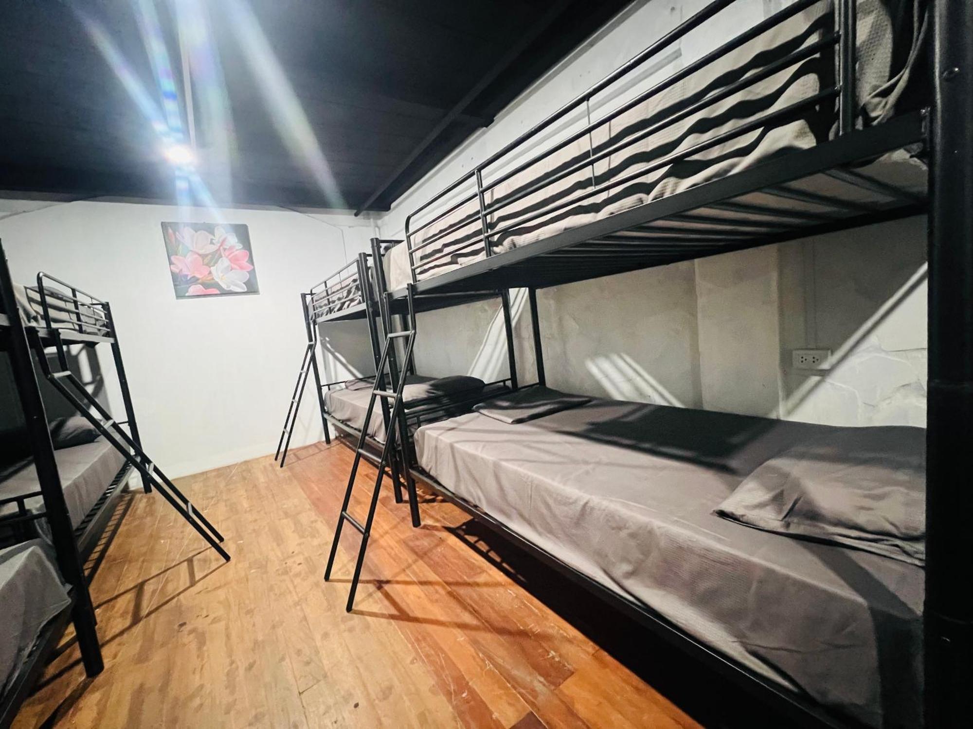 Adventure Hostel *