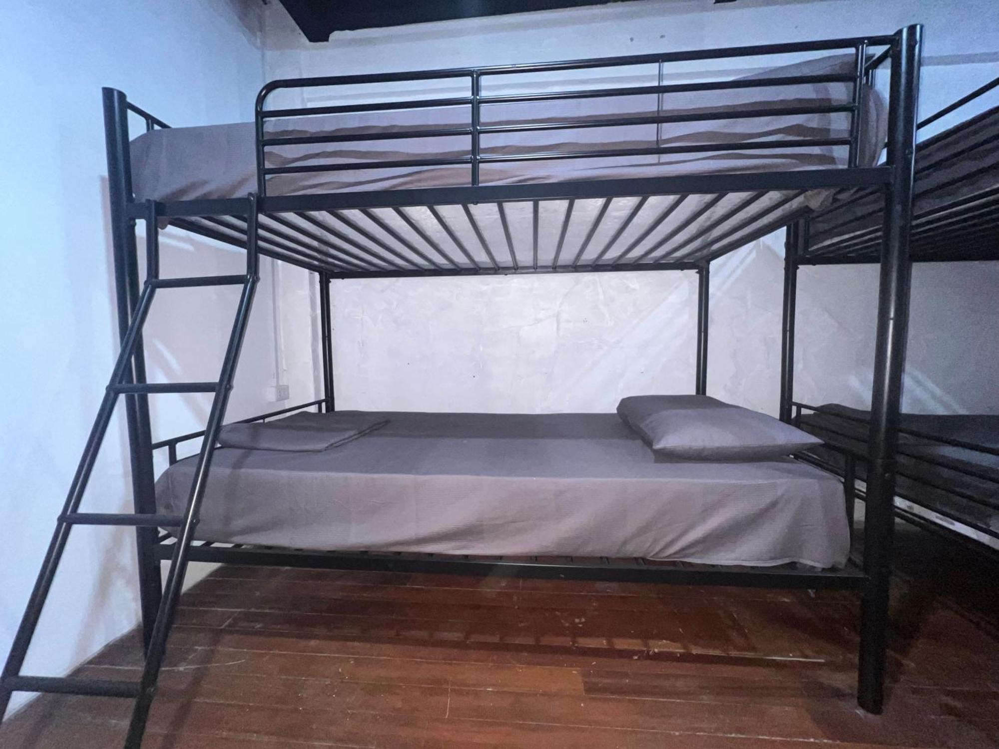 Adventure Hostel *