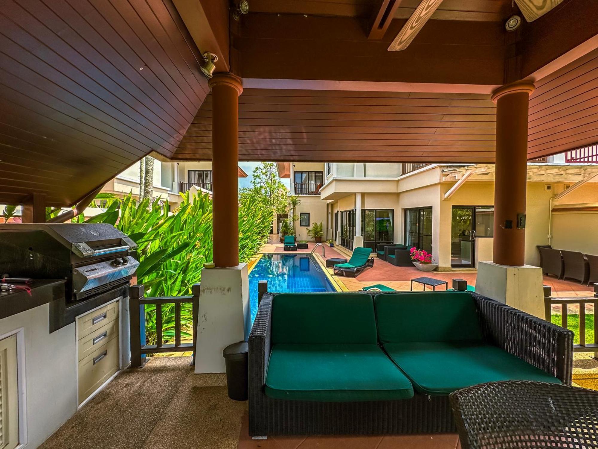 Villa в Angsana *