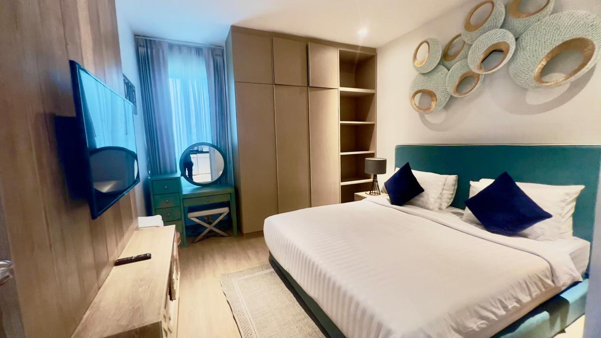 Grand Kamala Falls C3-10 2 Bedroom Pool Access *