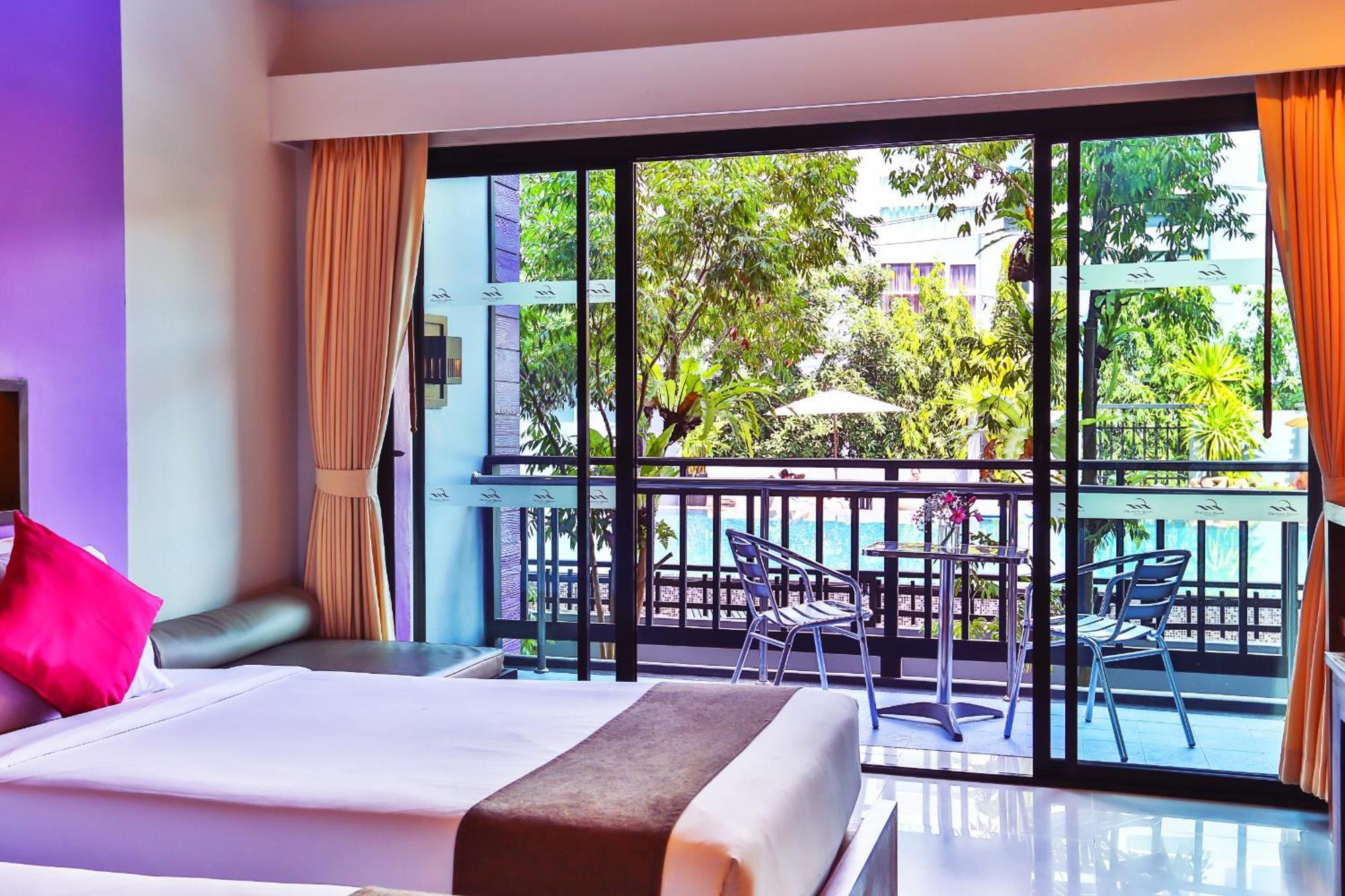 Phuvaree 4*