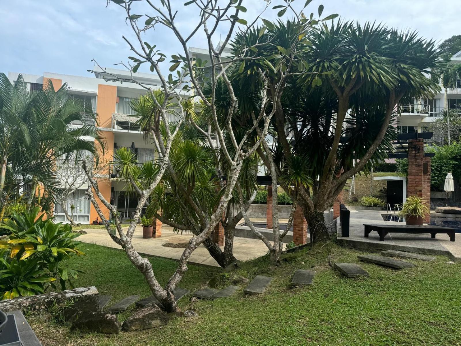 Hills Estate A102 *