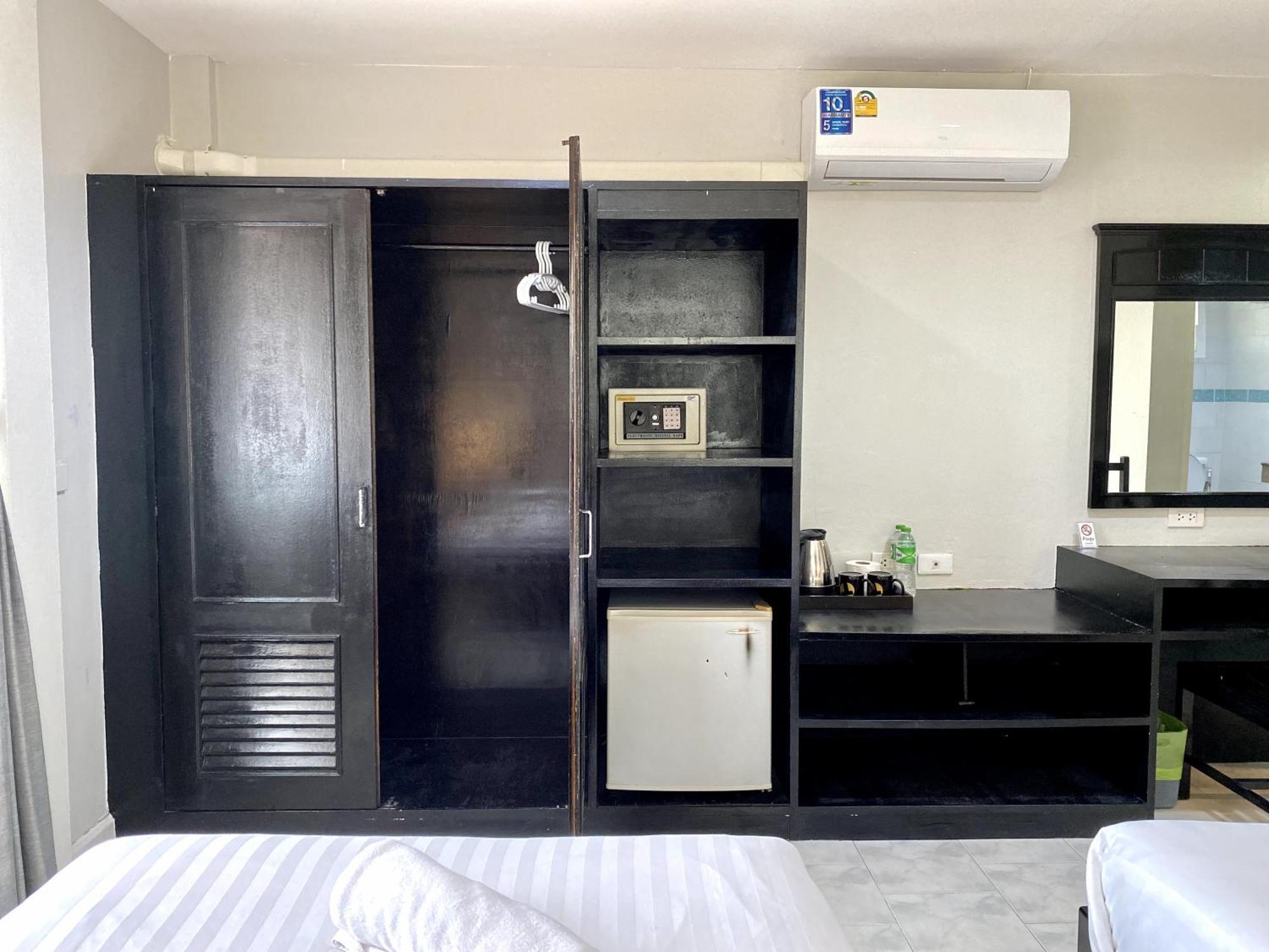 Hotel Beachwalk Minotel Patong