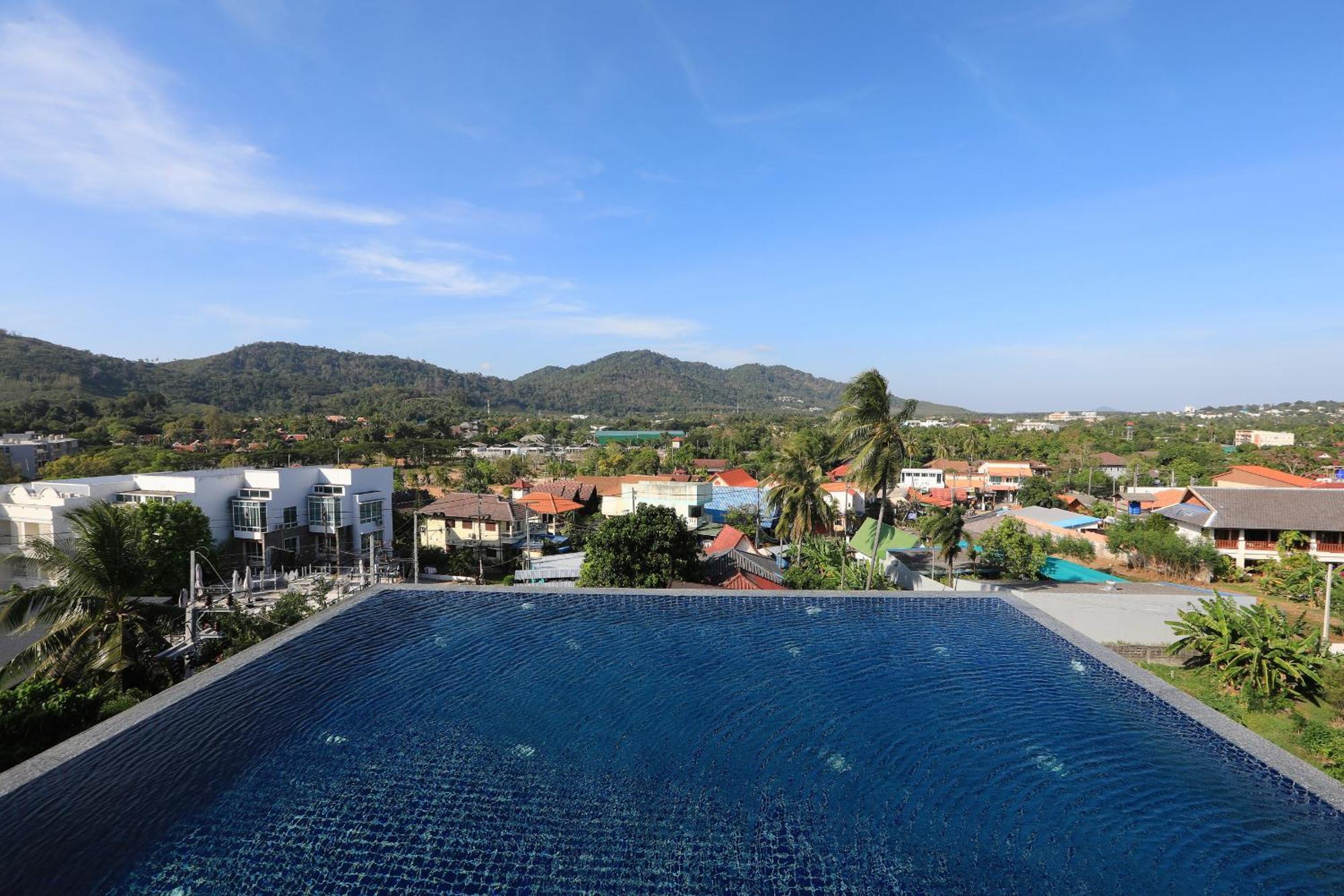 Near Naiharn By Capital Pro Apartment Phuket