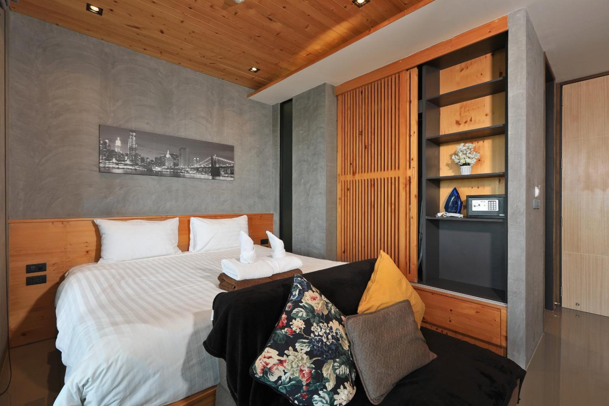 Near Naiharn By Capital Pro * Phuket