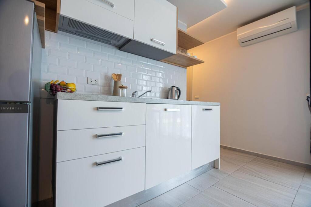 Apartment 1br Near Market - Nv-423 *