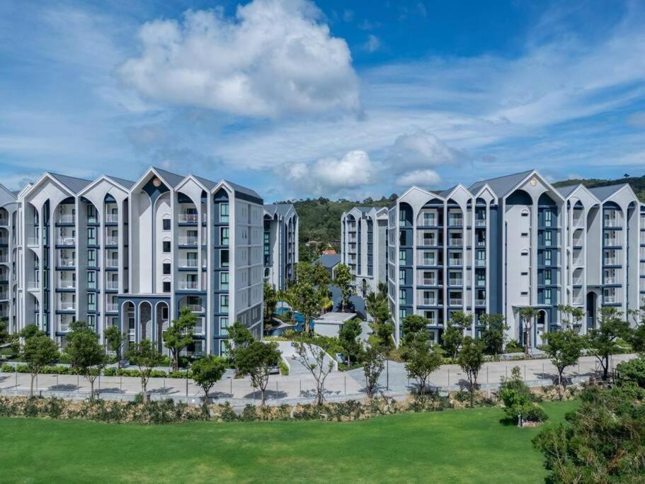 Apartment Two Flamingo 1 *