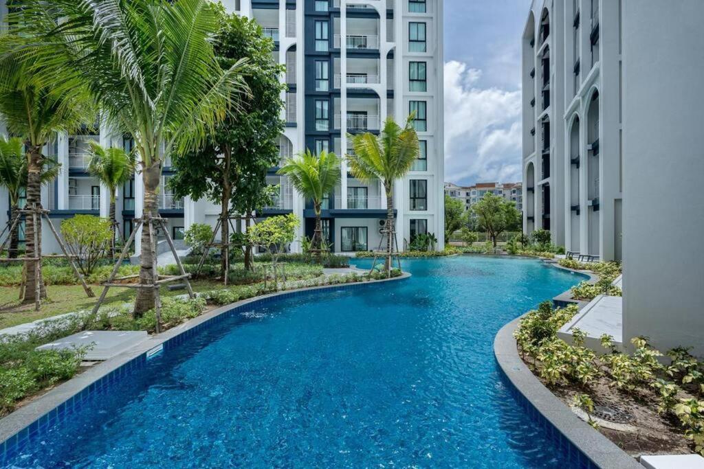 Apartment Two Flamingo 1