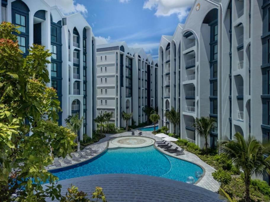 Apartment Two Flamingo 1 *