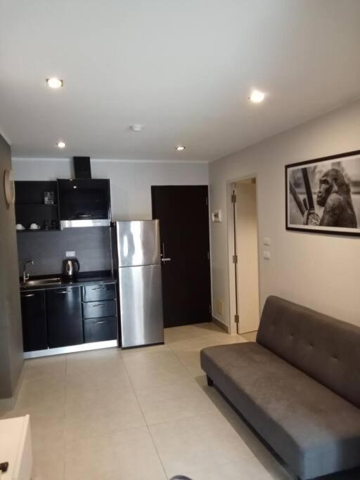 Apartment In Great Location 1br - Nv-211 *