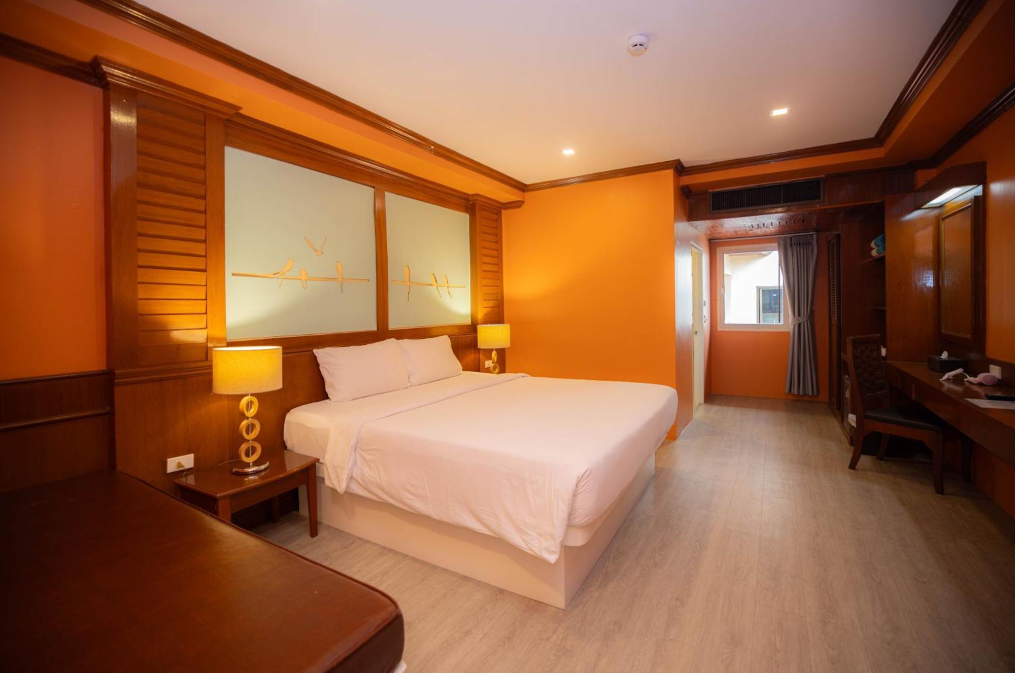 Baumanburi 4* Patong