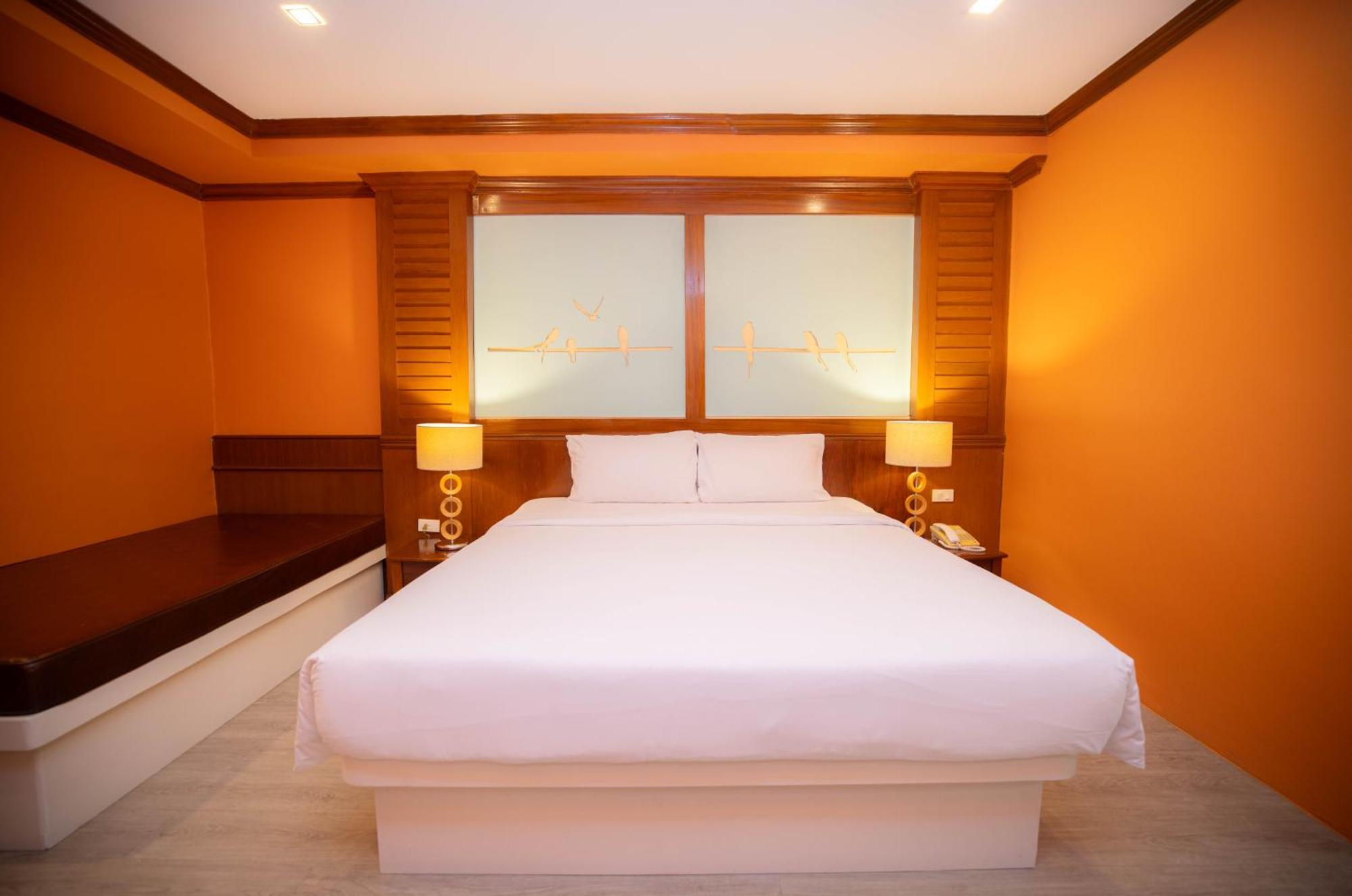 Hotel Baumanburi 4*