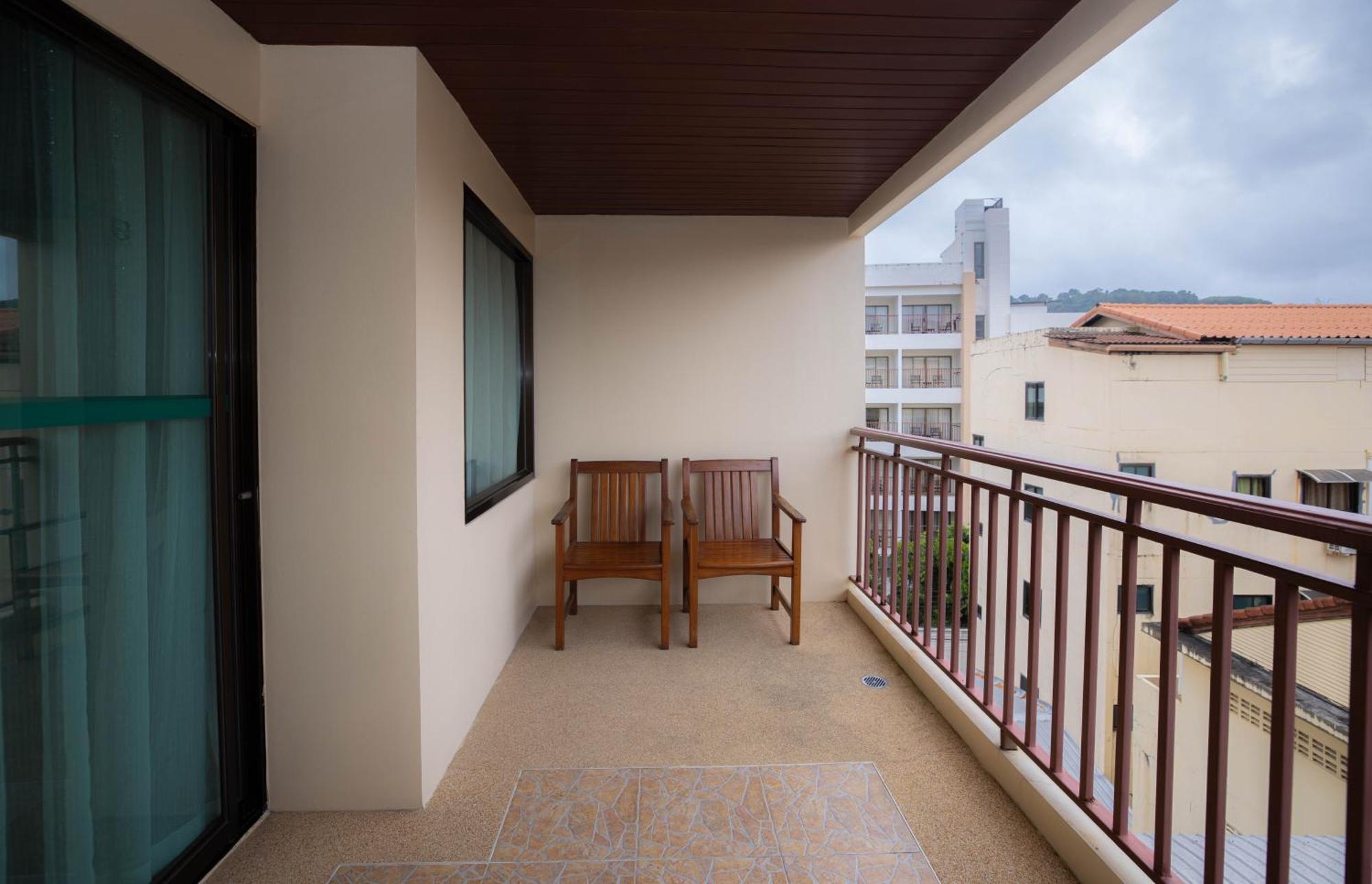 Baumanburi 4* Patong
