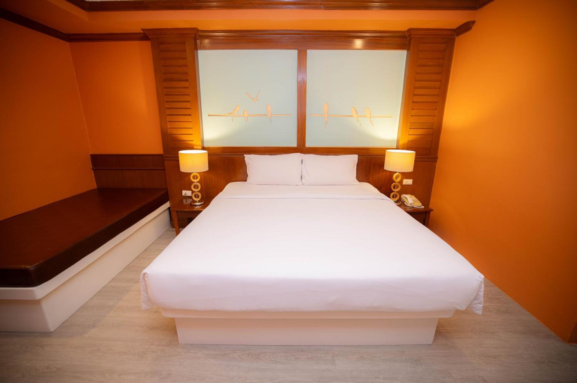 Hotel Baumanburi Patong