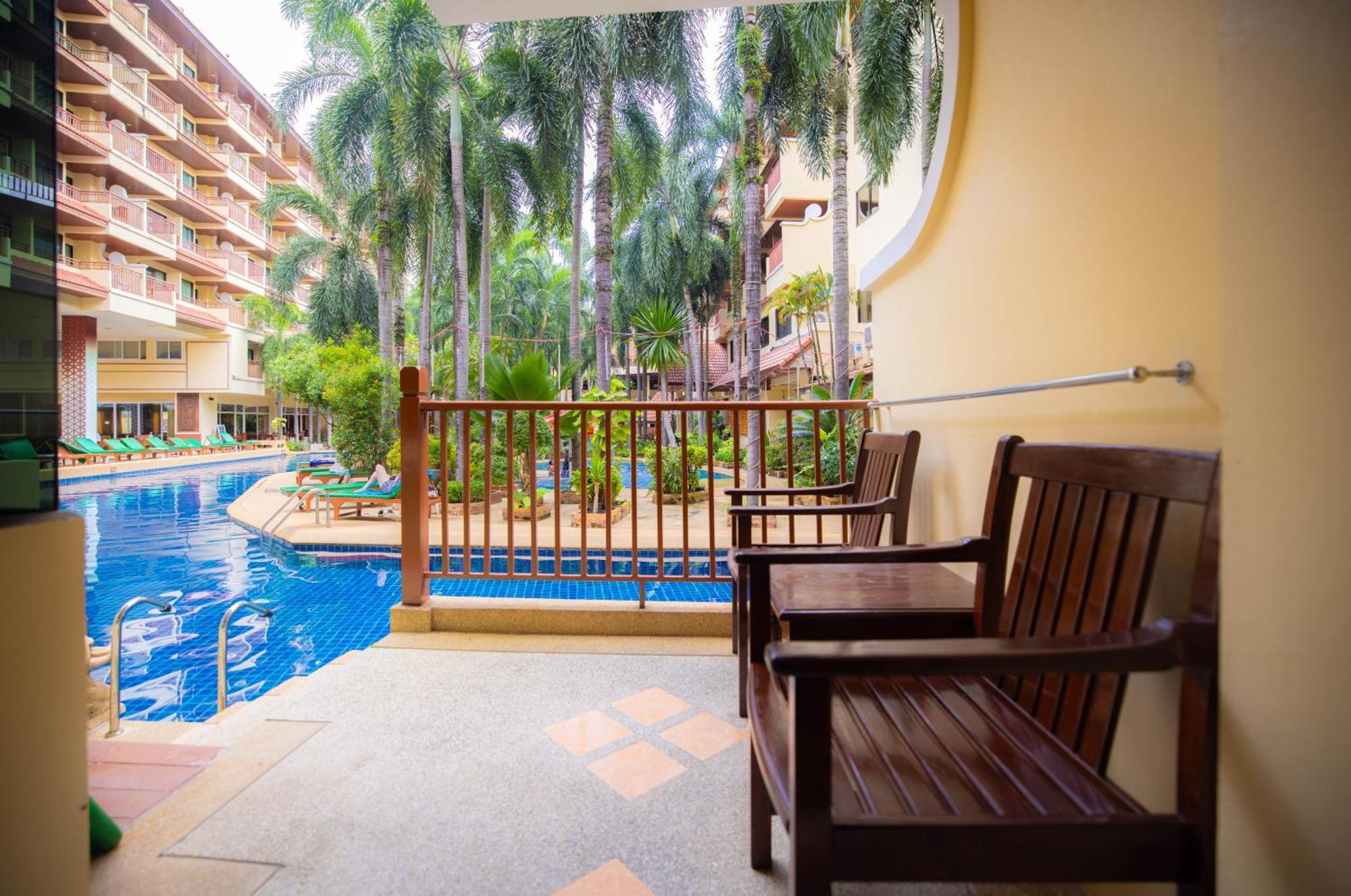 Baumanburi 4* Patong