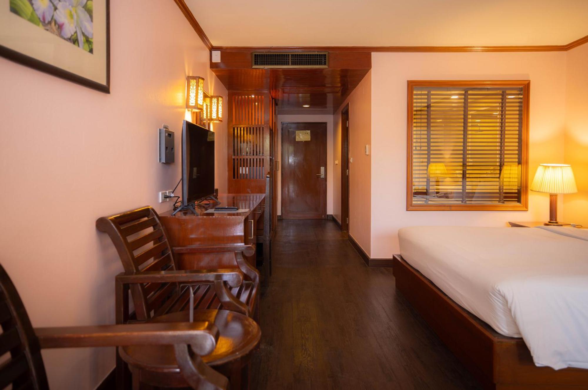 Baumanburi Hotel