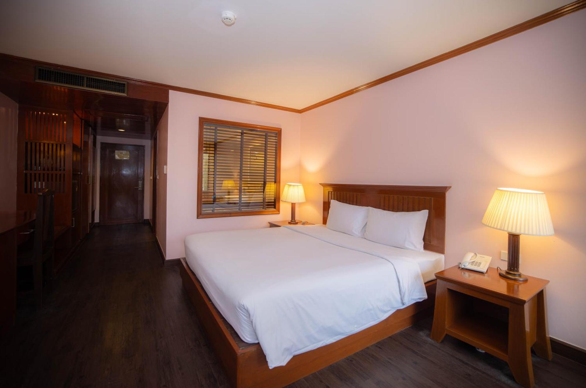 Hotel Baumanburi