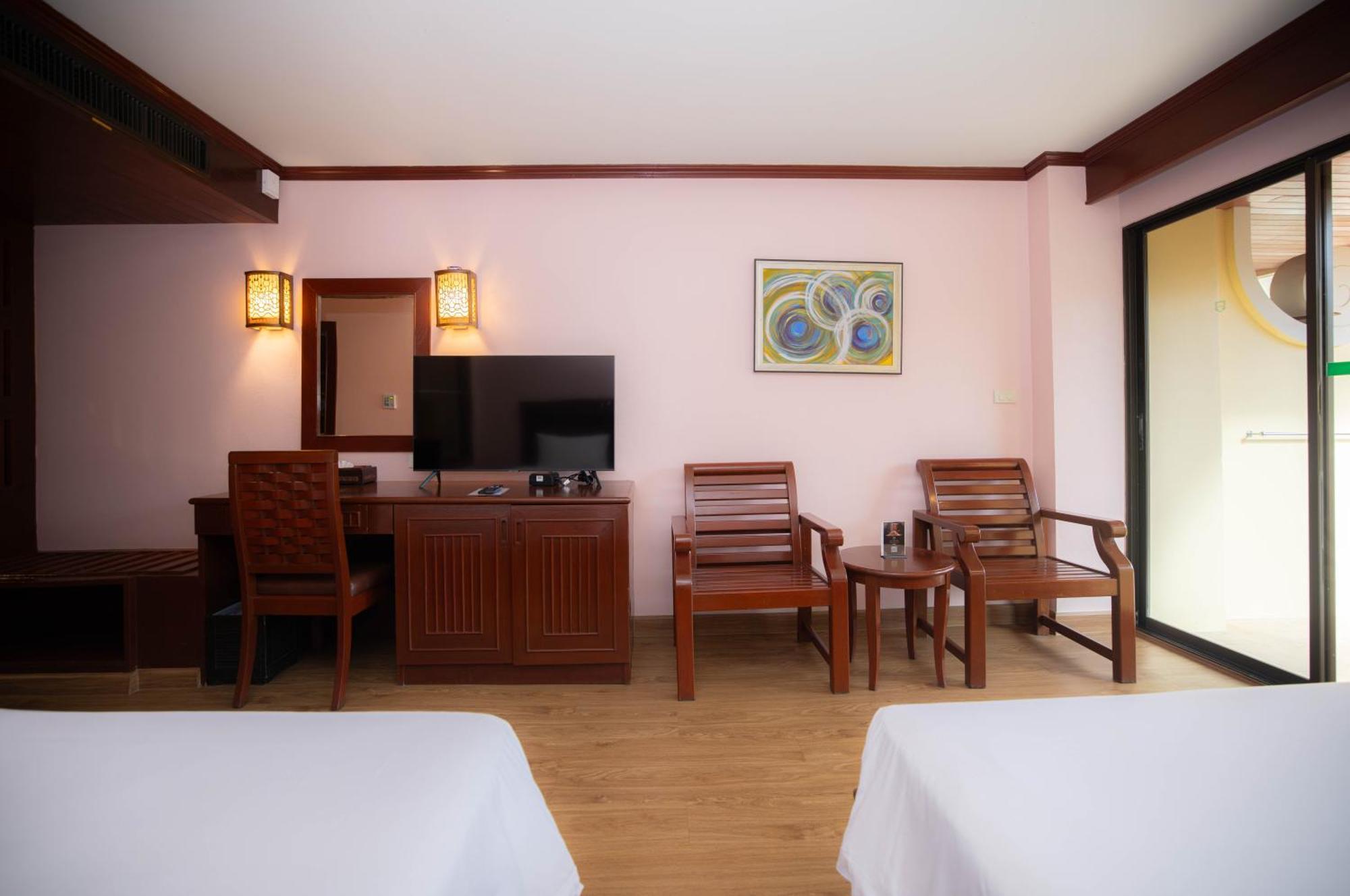 Baumanburi Hotel Patong