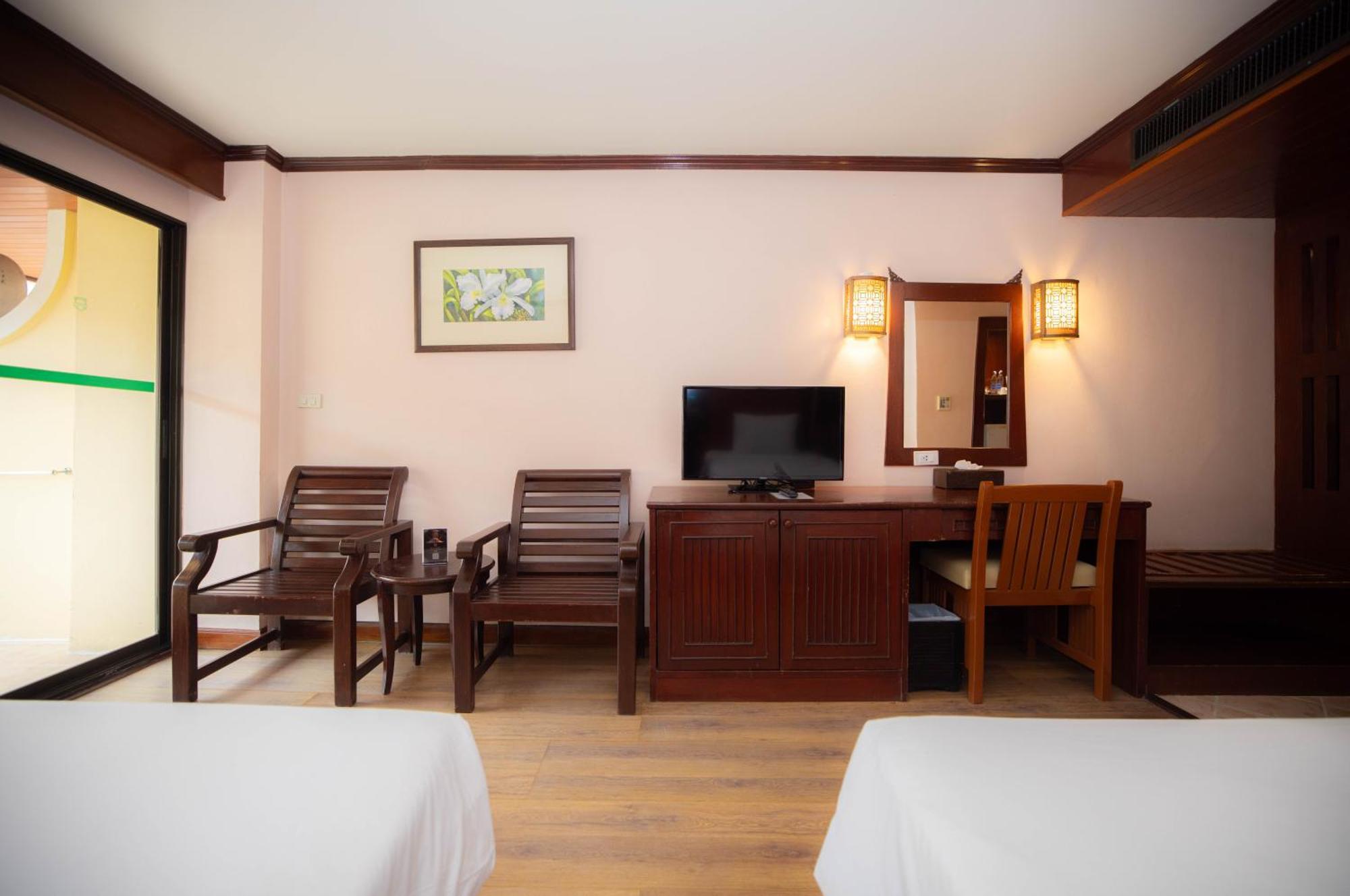 Baumanburi Hotel