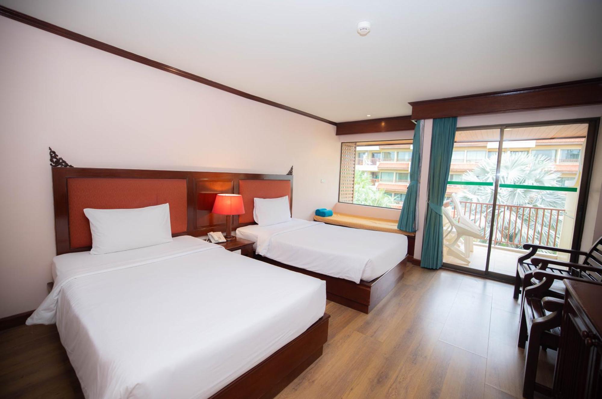 Baumanburi Hotel 4*