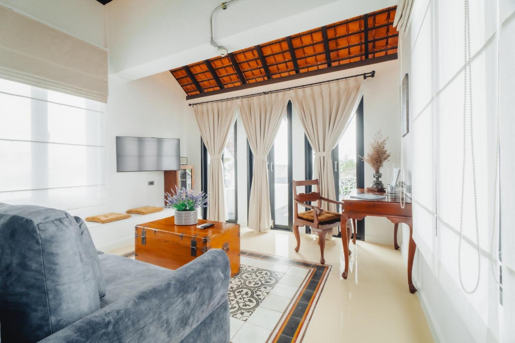 Xinlor House - Old Town 3* Phuket