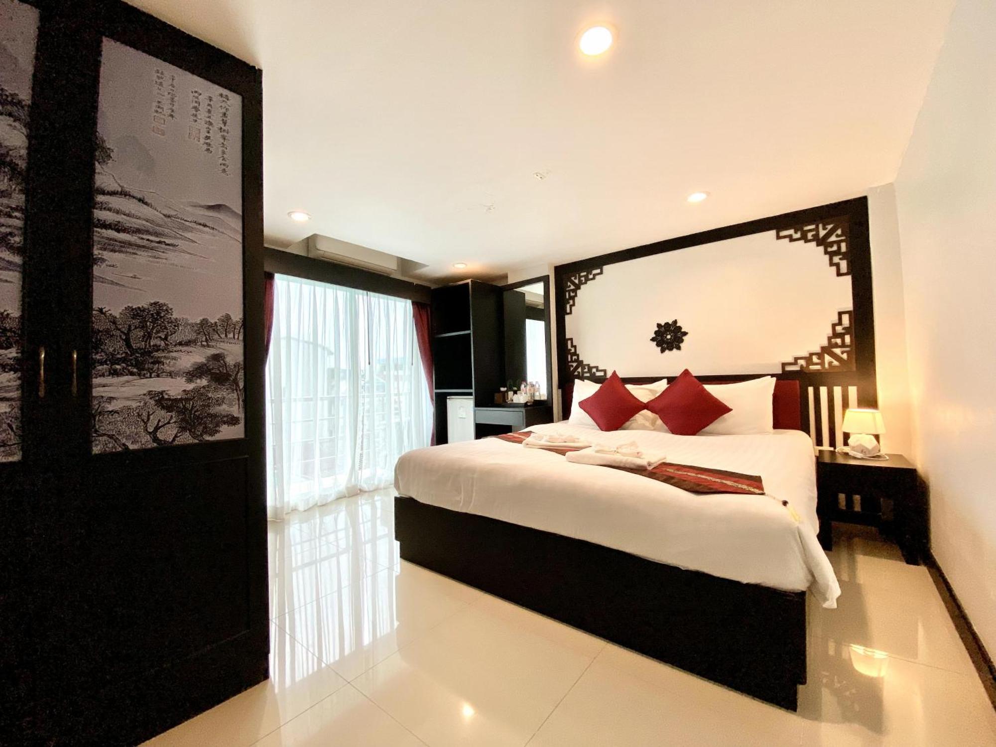 Sunray Hotel
