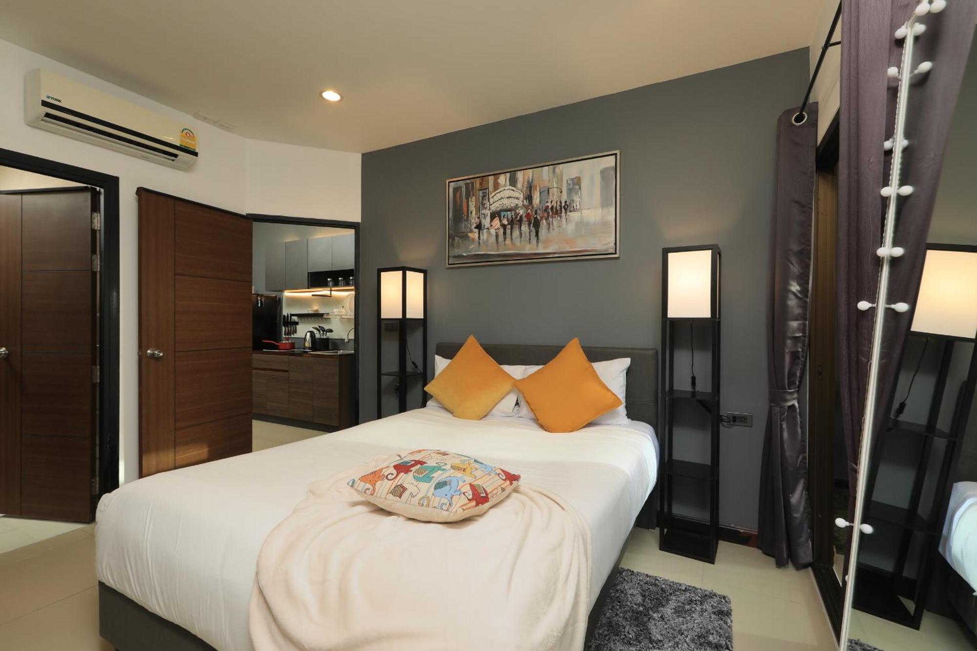 1 Bdr Apartment Naiharn Beach Condo By Capitalpro *