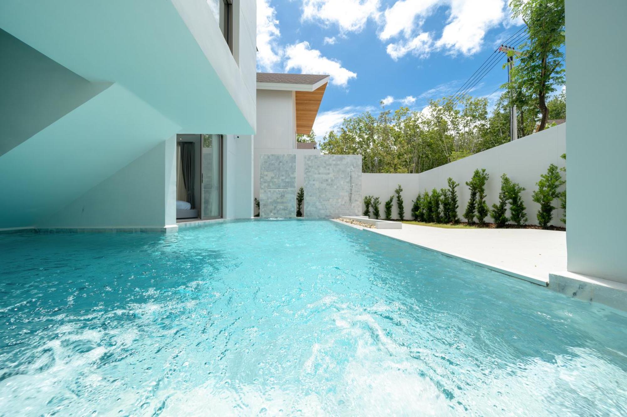 Villa Lux Pride 2 - Luxury Pool Near Laguna *