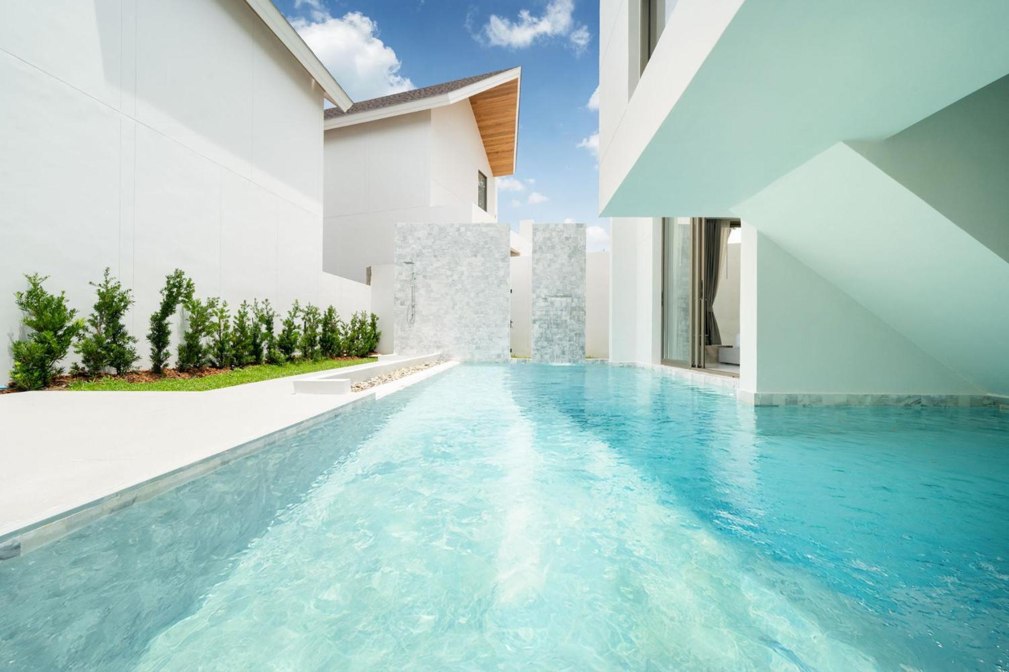 Villa Lux Pride 2 - Luxury Pool Near Laguna