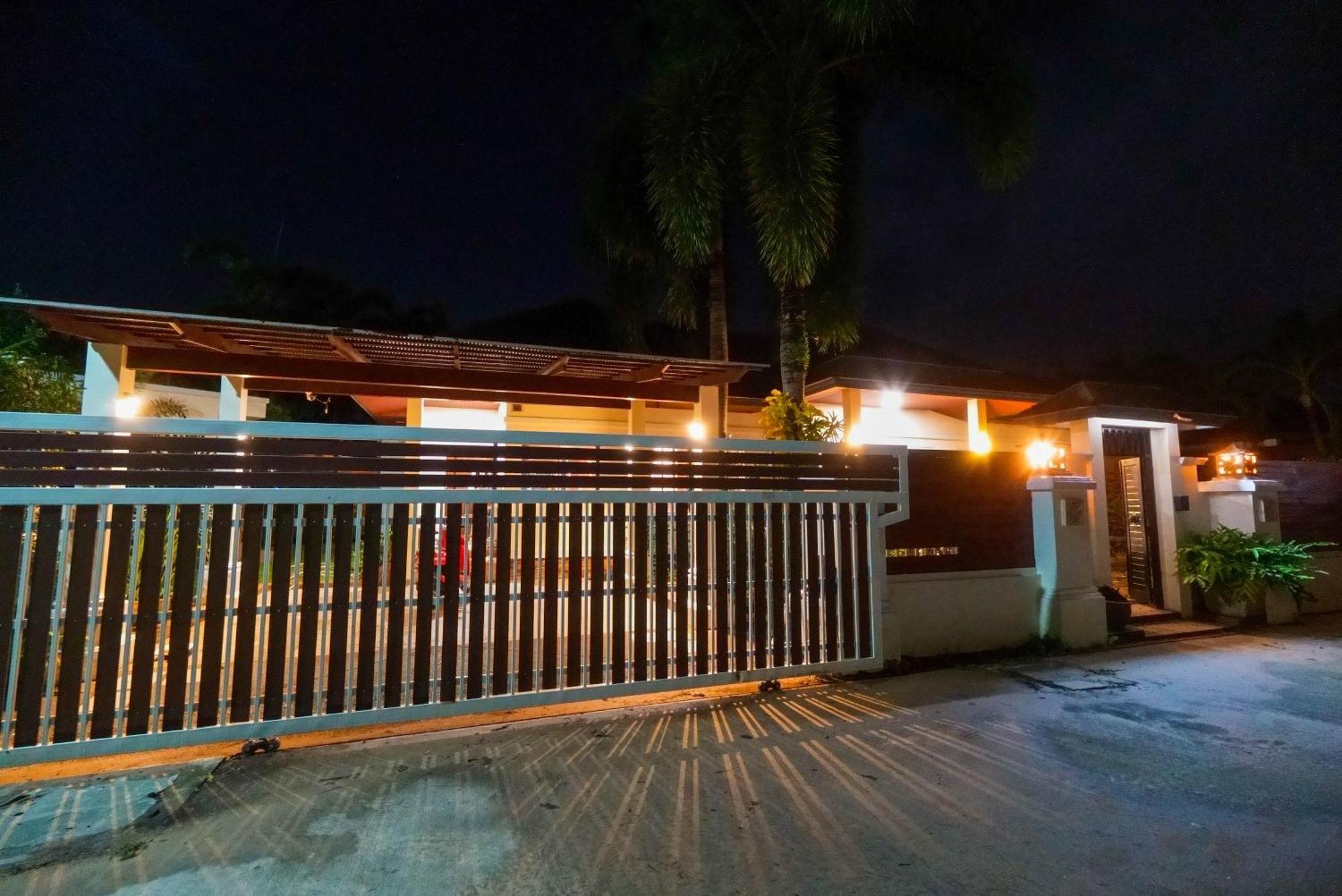 Villa Luxurious Large Size Swimming Pool In Rawai Ban Saiyuan