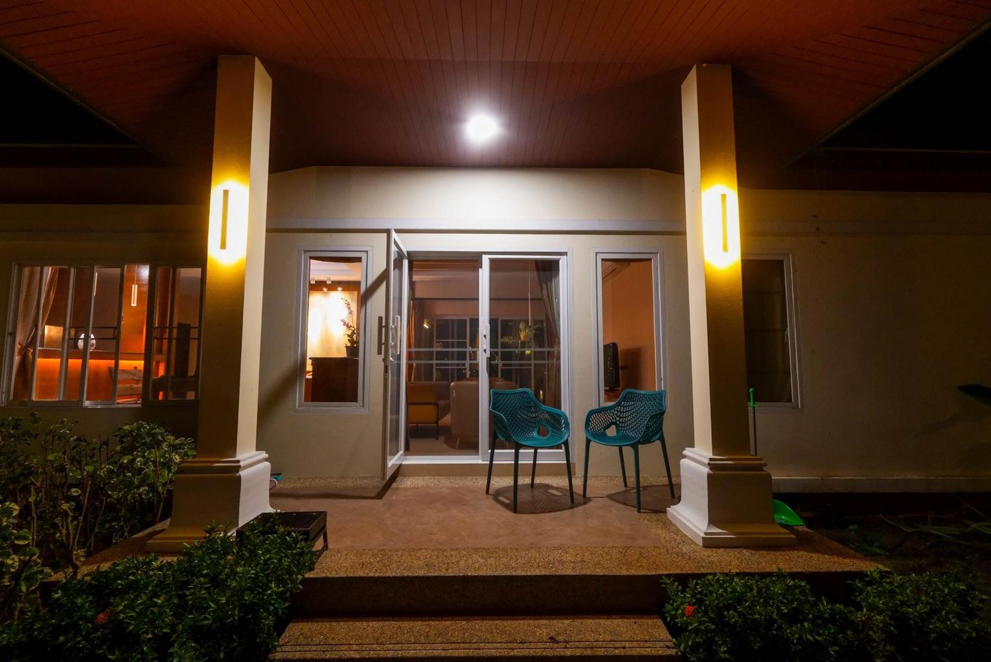 Villa Luxurious Large Size Swimming Pool In Rawai
