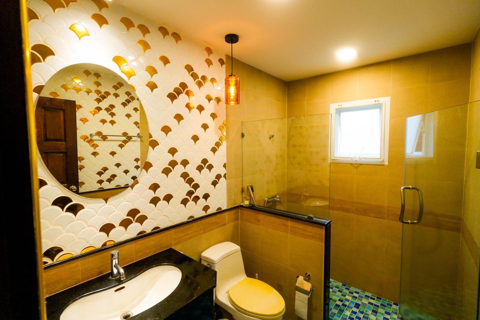 Luxurious Large Size Swimming Pool In Rawai Villa Ban Saiyuan