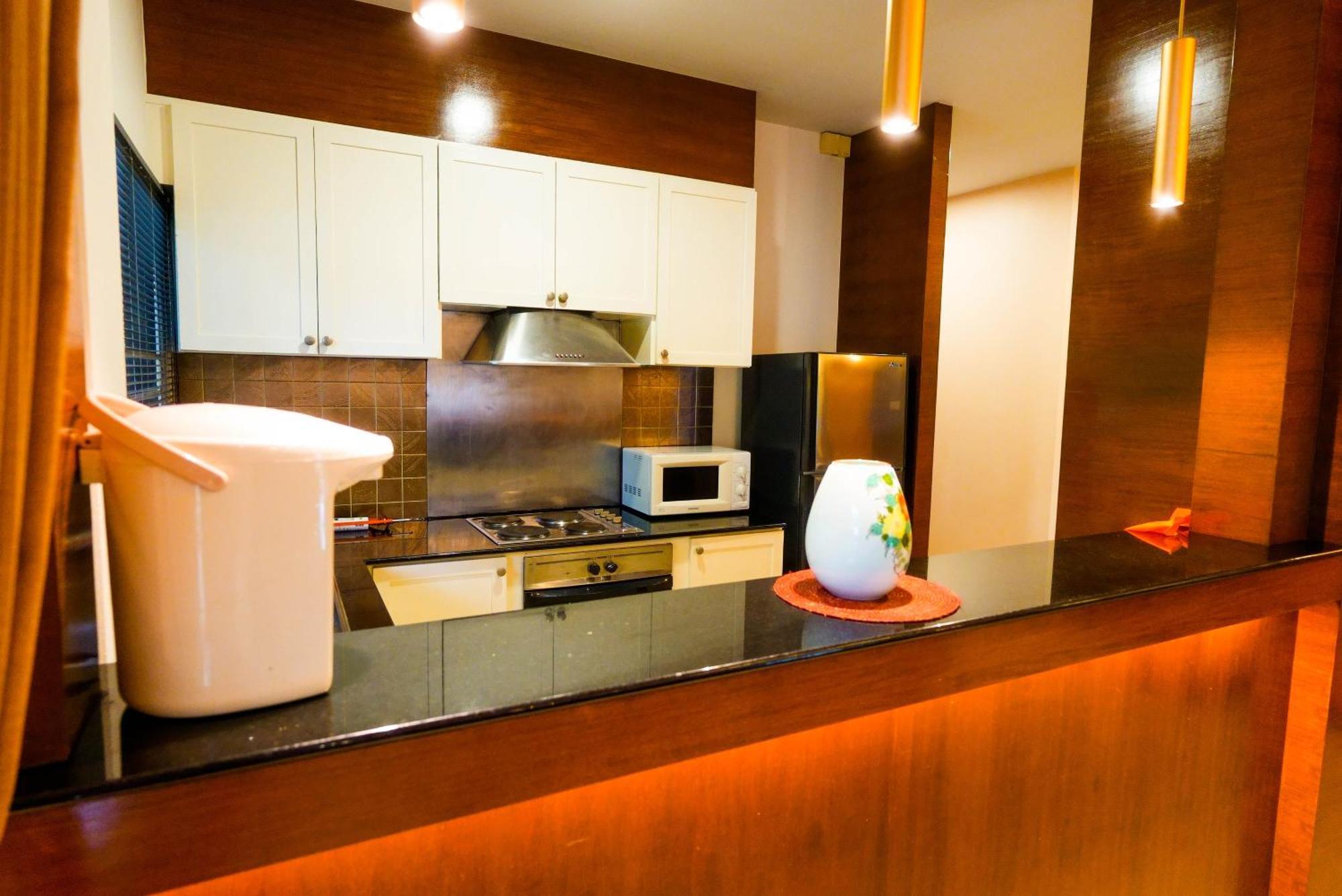 Luxurious Large Size Swimming Pool In Rawai Villa