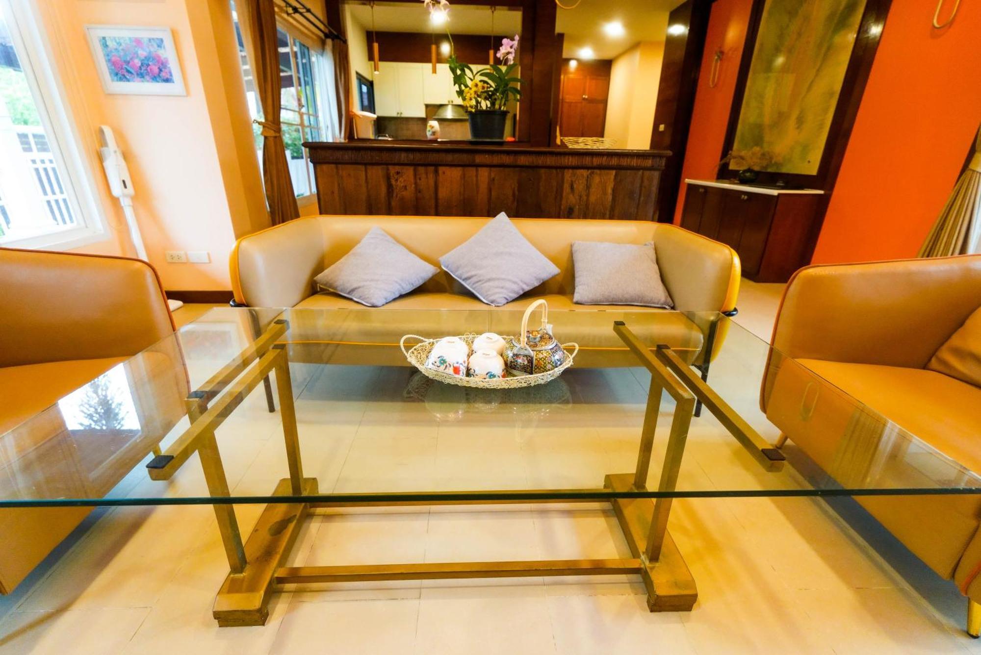 Luxurious Large Size Swimming Pool In Rawai *