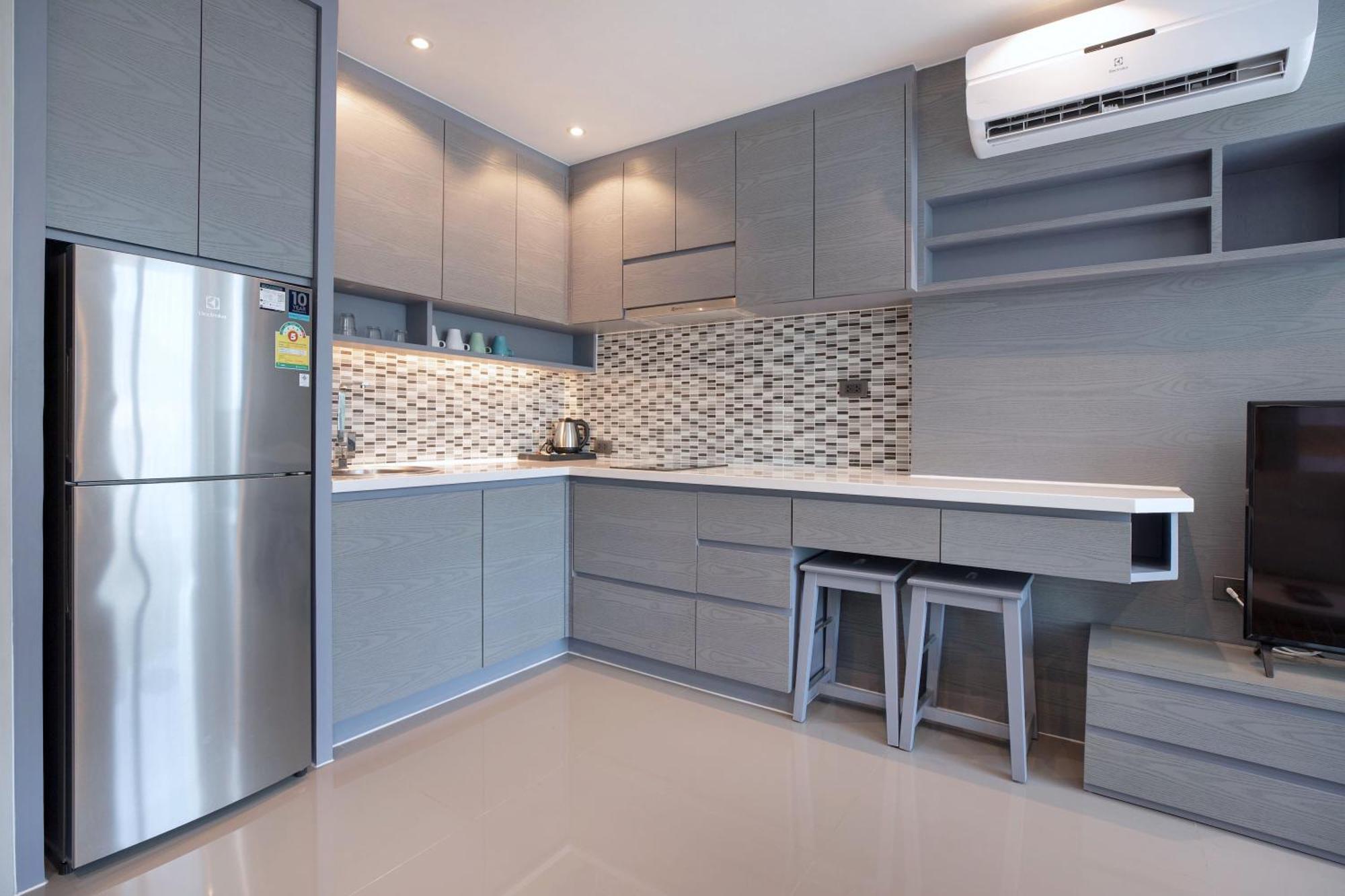 Relax & Recharge In Modern Comfort At The Hill View Citygate L607 Near Apartment