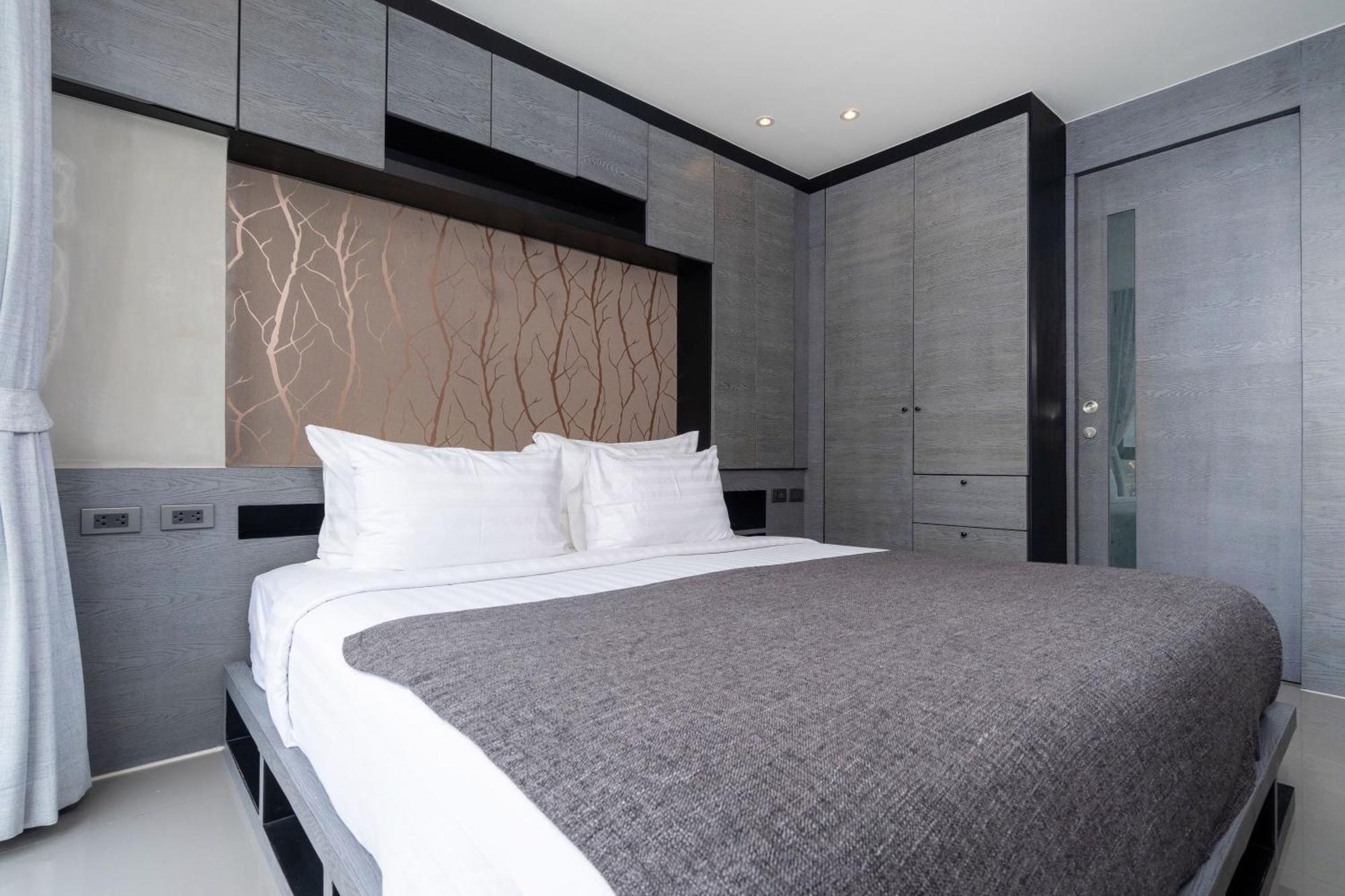Enjoy Tropical Hill Views In Citygate L705, Facilities, Near Fantasea & Cafe Del Mar Club *