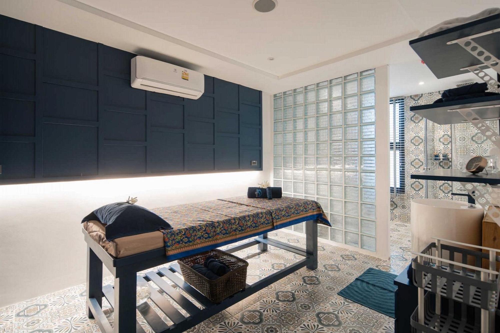 Enjoy Tropical Hill Views In Citygate L705, Facilities, Near Fantasea & Cafe Del Mar Club Apartment