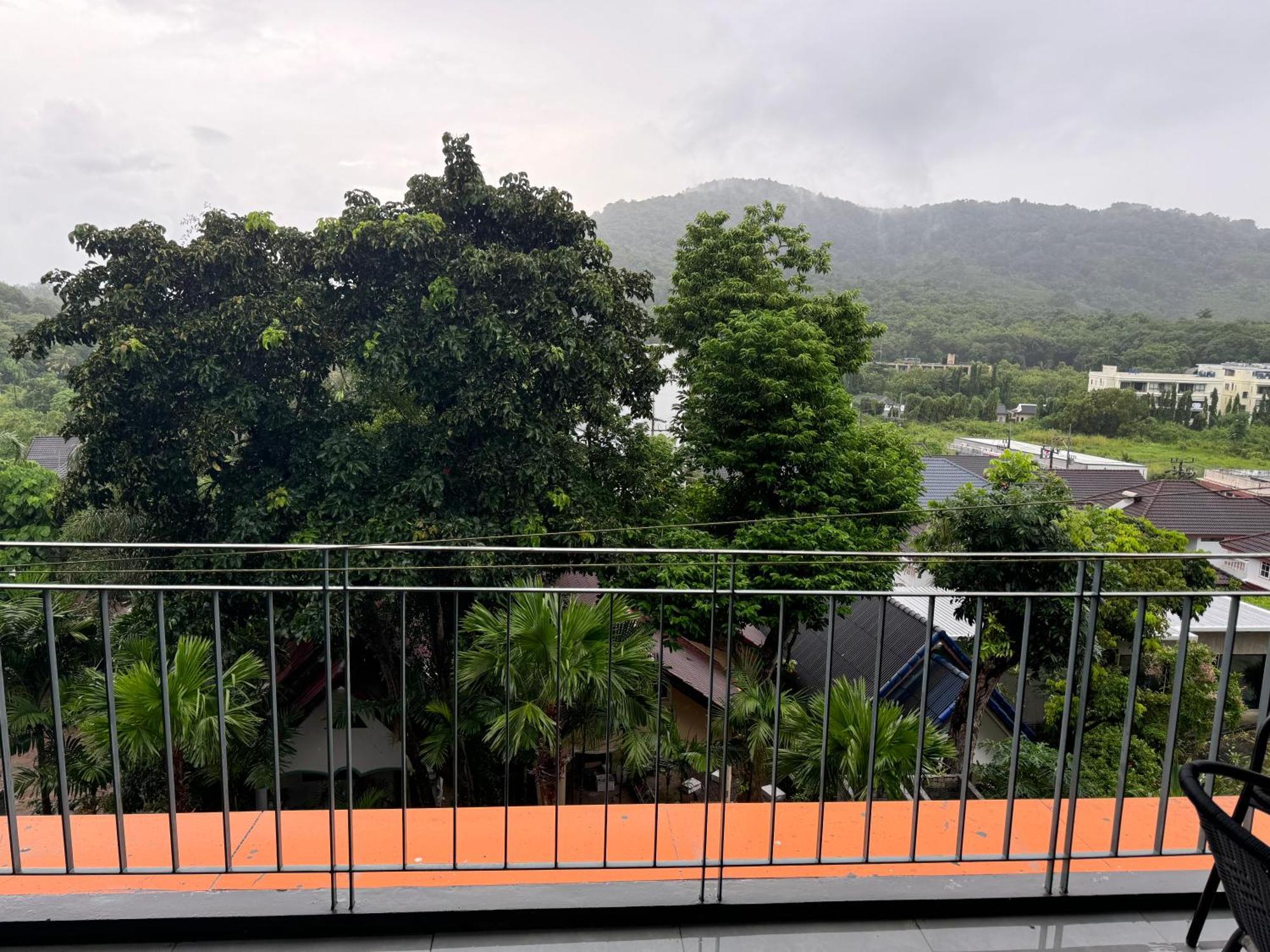 Apartment Relife Naiharn By Eugene