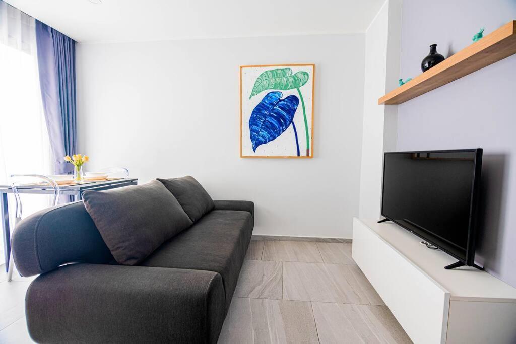 Apartment Well Located 1br - Nv-421 *